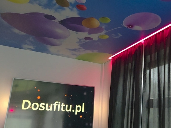 Profil karniszowy w suficie napinanym – 3 rozwiązania | Dosufitu.pl