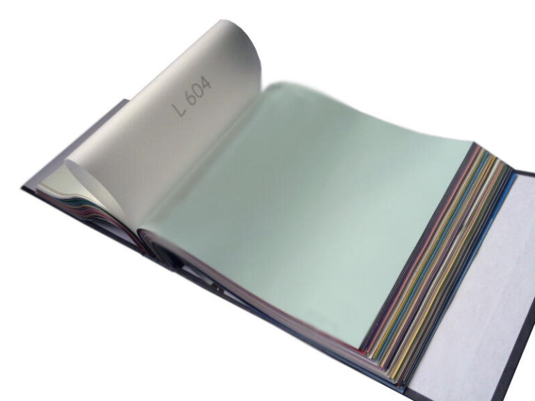 Folia matowa kolor M604